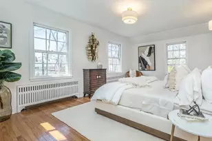 8 Chelsea Dr, Port Washington, NY 11050 - Photo 24