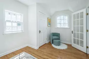 8 Chelsea Dr, Port Washington, NY 11050 - Photo 34