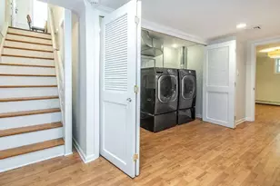 8 Chelsea Dr, Port Washington, NY 11050 - Photo 38