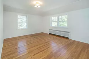 8 Chelsea Dr, Port Washington, NY 11050 - Photo 22