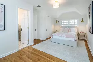 8 Chelsea Dr, Port Washington, NY 11050 - Photo 30