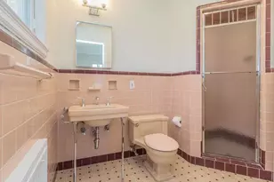 8 Chelsea Dr, Port Washington, NY 11050 - Photo 28