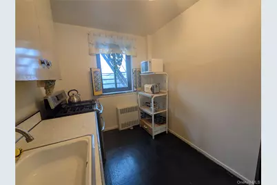 87-56 Francis Lewis Boulevard #B45, Hollis, NY 11423 - Photo 8