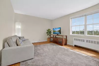 37 Fieldstone Drive #E4, Hartsdale, NY 10530 - Photo 6