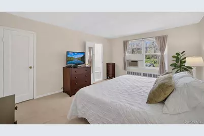 37 Fieldstone Drive #E4, Hartsdale, NY 10530 - Photo 12