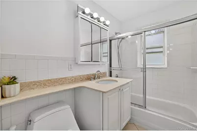 37 Fieldstone Drive #E4, Hartsdale, NY 10530 - Photo 10