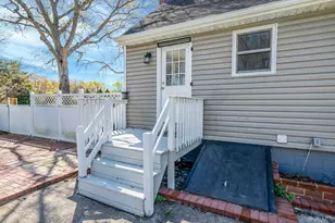 67 Pentmoor Dr, Mastic, NY 11950 - Photo 14