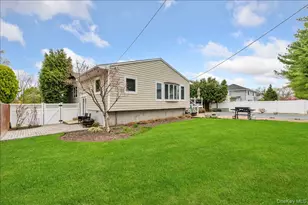 9 Delaware Ave, Jericho, NY 11753 - Photo 22