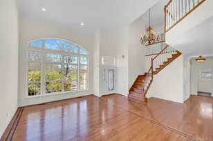 177 Hamlet Dr, Mount Sinai, NY 11766 - Photo 4