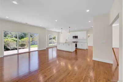 177 Hamlet Drive, Mount Sinai, NY 11766 - Photo 10