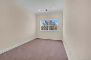 177 Hamlet Dr, Mount Sinai, NY 11766 - Photo 14