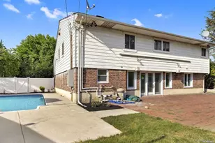 128 Hazelwood Dr, Jericho, NY 11753 - Photo 26