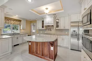 128 Hazelwood Dr, Jericho, NY 11753 - Photo 8