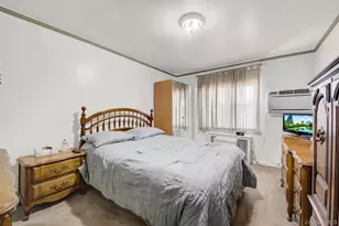 61-05 78th St, Middle Village, NY 11379 - Photo 10