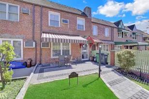 61-05 78th St, Middle Village, NY 11379 - Photo 2