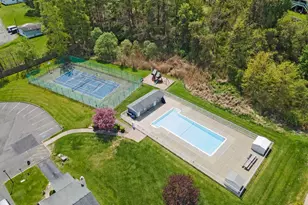 33 Pond Hill Ln, Walden, NY 12586 - Photo 2