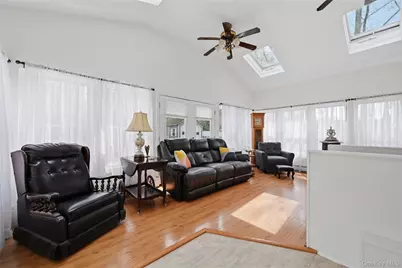 75 Oregon Avenue, Medford, NY 11763 - Photo 26