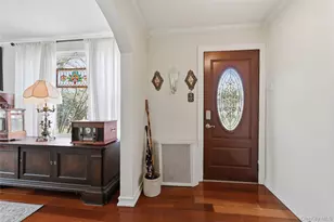 75 Oregon Ave, Medford, NY 11763 - Photo 10