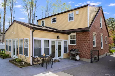 75 Oregon Avenue, Medford, NY 11763 - Photo 2