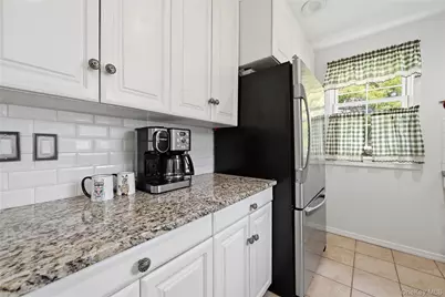 75 Oregon Avenue, Medford, NY 11763 - Photo 24