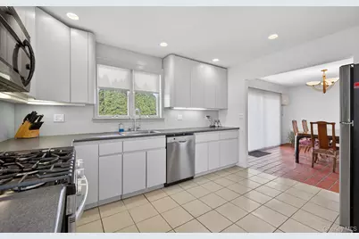 1710 Saint Marks Avenue, Merrick, NY 11566 - Photo 8