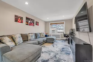 17 Edwards St, Roslyn Heights, NY 11577 - Photo 6