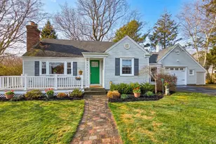 32 Atlantic Ave, East Moriches, NY 11940 - Photo 4