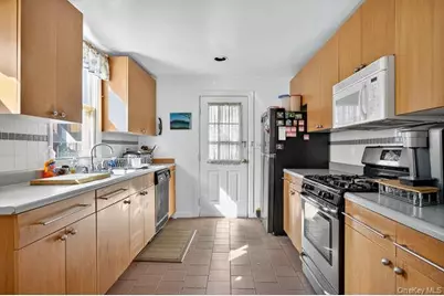 84-50 266th Street, Floral Park, NY 11001 - Photo 8