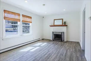 47 Queen Dr, Sound Beach, NY 11789 - Photo 4