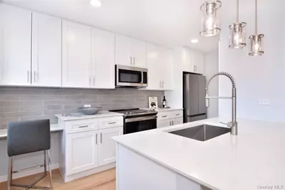 651 W Boulevard #2B, Pelham, NY 10803 - Photo 2