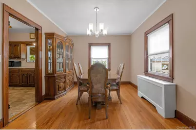 190 Bryant Avenue, Floral Park, NY 11001 - Photo 6