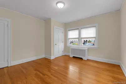 190 Bryant Avenue, Floral Park, NY 11001 - Photo 12