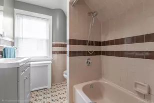 190 Bryant Ave, Floral Park, NY 11001 - Photo 18