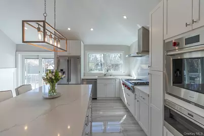 15 Palo Alto Drive, Hampton Bays, NY 11946 - Photo 6