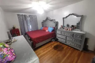 970 E 108th St, Brooklyn, NY 11236 - Photo 4