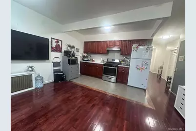 102-03 Jamaica Avenue, Richmond Hill, NY 11418 - Photo 12