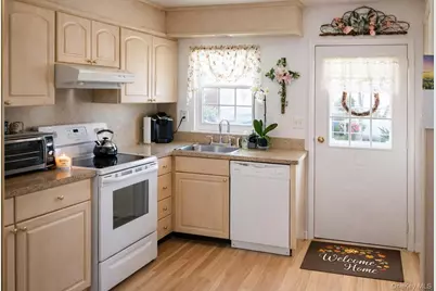 124 Exmore Court #A, Ridge, NY 11961 - Photo 4
