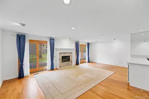 129 Golf View Dr, Jericho, NY 11753 - Photo 8