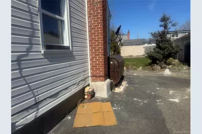 351 E Meadow Avenue, East Meadow, NY 11554 - Photo 2