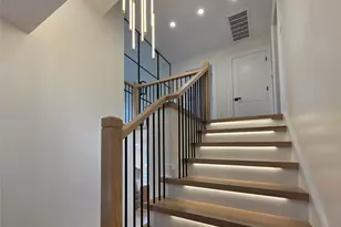 208 Wetherill Rd, Garden City, NY 11530 - Photo 32