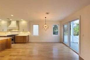 208 Wetherill Rd, Garden City, NY 11530 - Photo 8