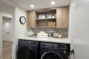 208 Wetherill Rd, Garden City, NY 11530 - Photo 28