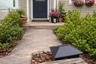 158 N Clinton St, Poughkeepsie, NY 12601 - Photo 2