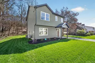 111 Cedar Ave, New Windsor, NY 12553 - Photo 4