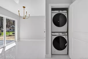 111 Cedar Ave, New Windsor, NY 12553 - Photo 22