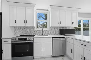 10 Curlin Ln, Saint James, NY 11780 - Photo 10