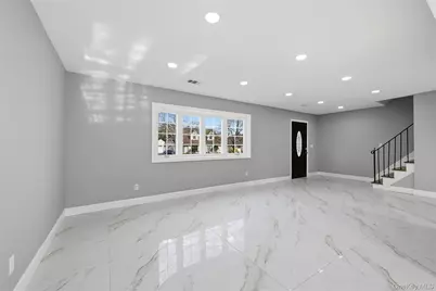 10 Curlin Lane, Saint James, NY 11780 - Photo 4