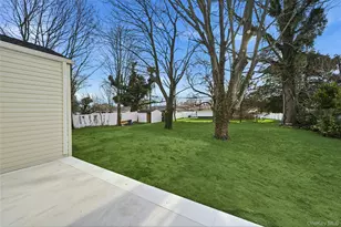 10 Curlin Ln, Saint James, NY 11780 - Photo 24