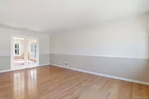 2295 3rd St, East Meadow, NY 11554 - Photo 4