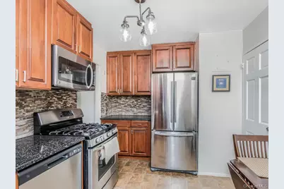 11 Balint Drive #645, Yonkers, NY 10710 - Photo 4